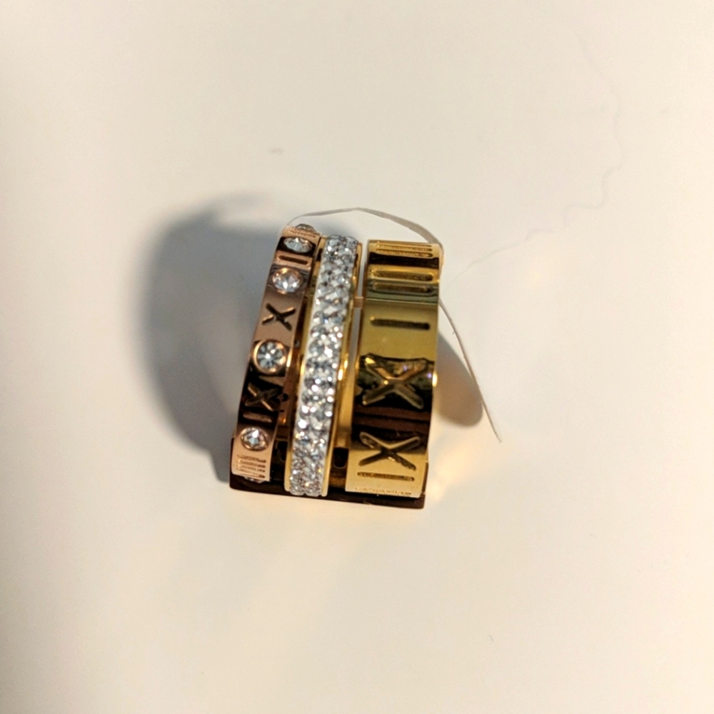 NEVAEH stacked rings